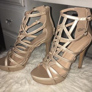 Beautiful champagne gold heels